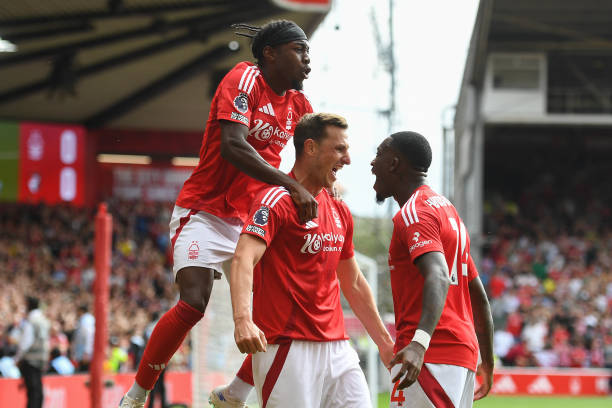 看到属于他 看到属于他